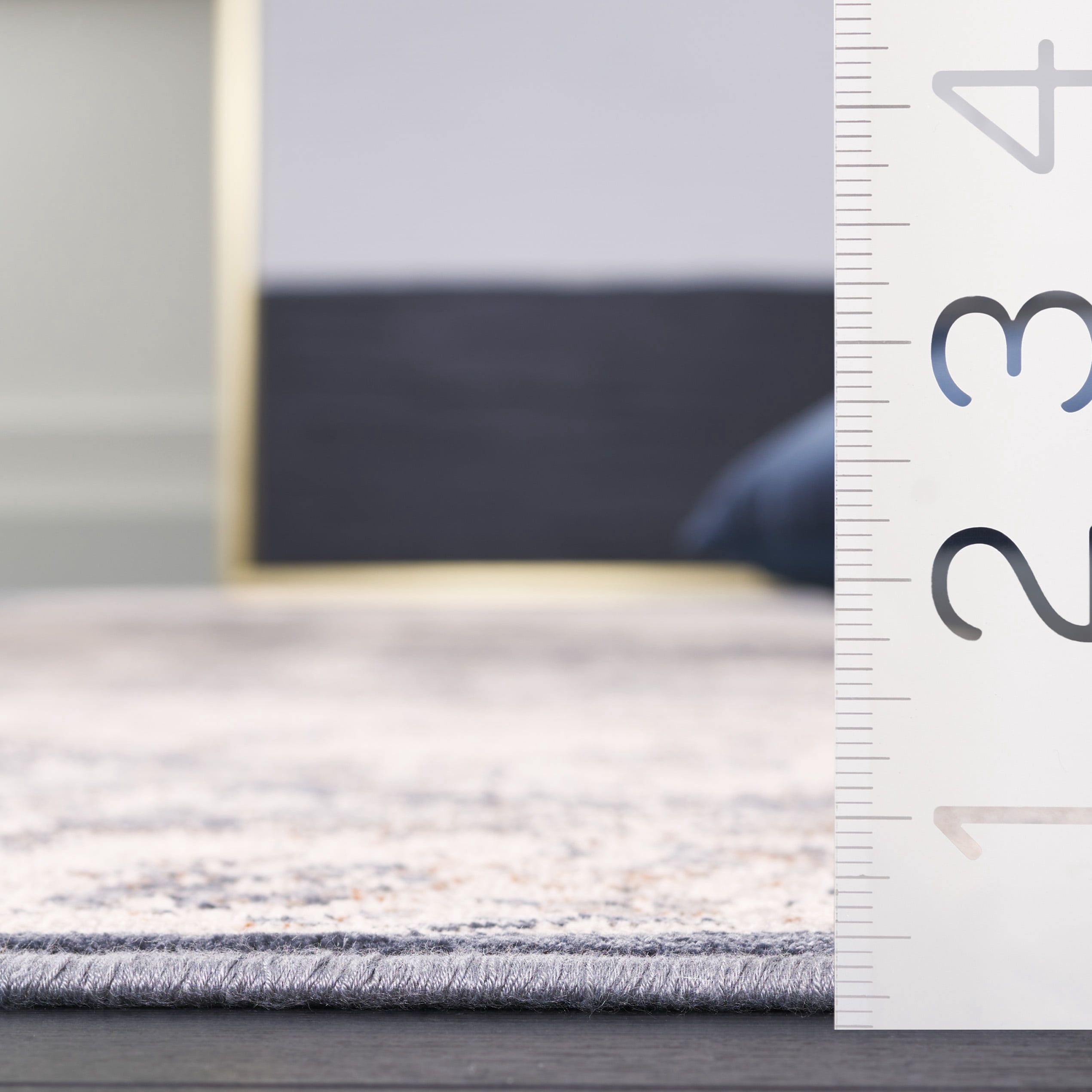 SAFAVIEH Noble Devan Abstract Area Rug, Light Blue/Beige, 5'1" x 7'6"