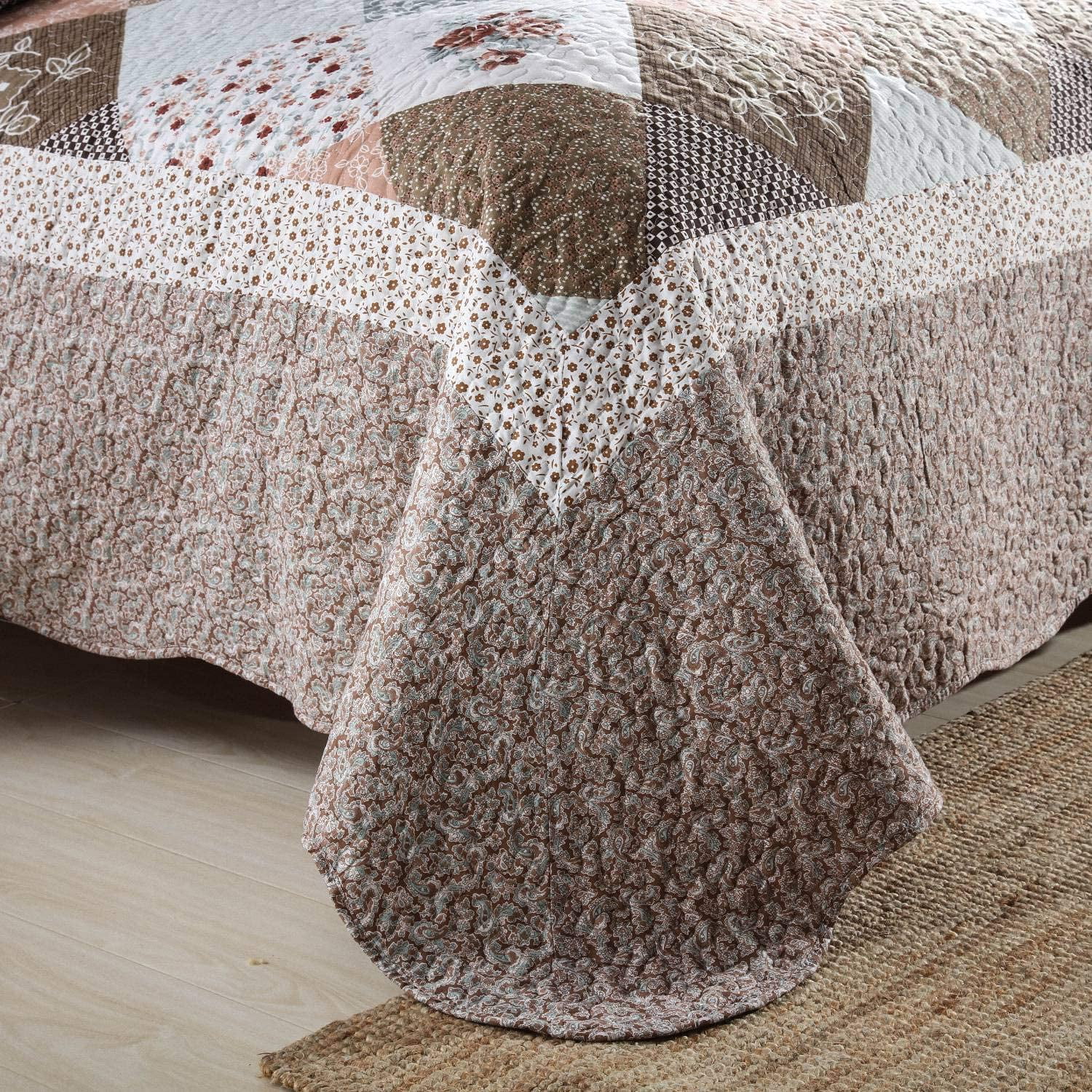 WannaToo Floral Bedding Set Mocha Rose Splicing Microfiber Double Stitching Quilts, King-Reversible