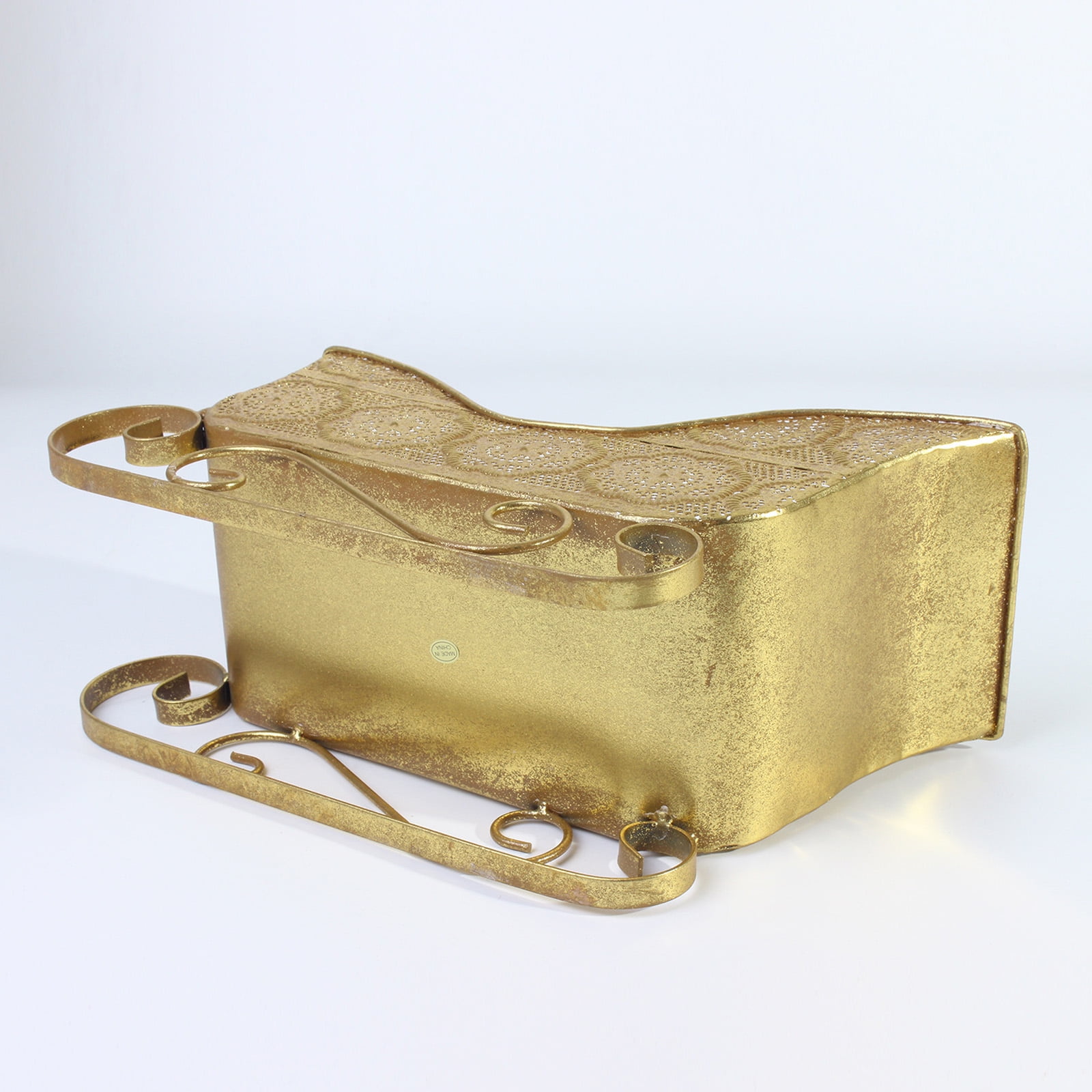 Holiday Sleigh Sculpture Iron Craft Candy Container Sleigh Basket Ornament For Seasonal Mantels Display Christmas Accent