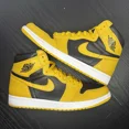 thumbnail image 3 of Size 12.5 - N I-K-E A i r-Jor-dan 1 Retro OG High ‘Pollen’ Men’s (9/10 CONDITION), 3 of 6