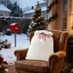 thumbnail image 5 of Bolsa de regalo navideña de terciopelo dorado con diseño navideño rojo | Tamaño grande de 40 x 60 cm para regalos navideños | Decoración festiva para el hogar y fiestas | Incluye 1 bolsa, 5 of 6