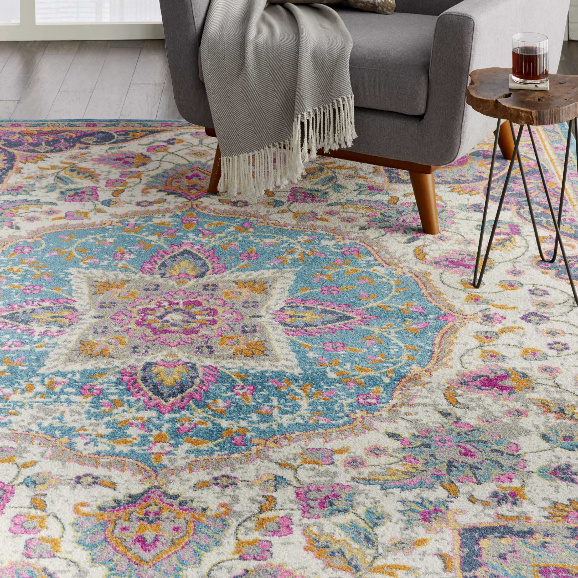 Nourison Passion Persian Ivory/Multi 8' x 10' Area Rug, (8x10)