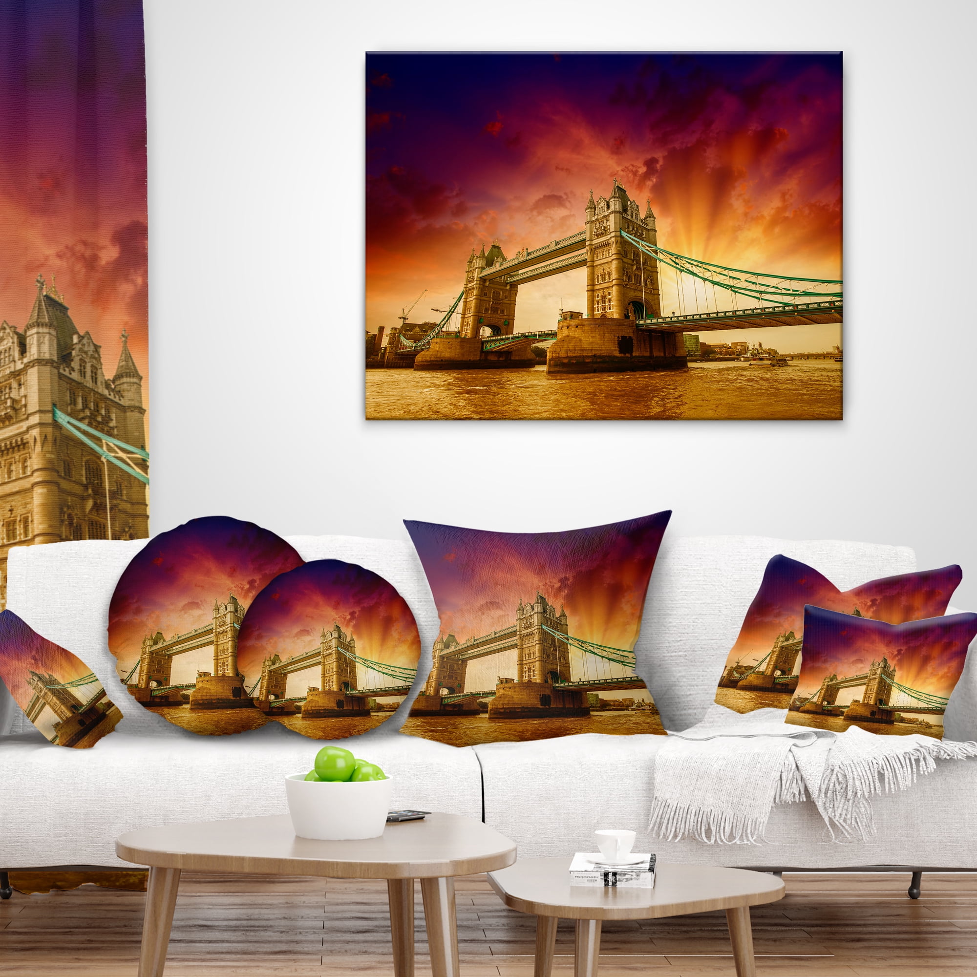 Designart Tower Bridge in Its Magnificence - Cityscape Photo Throw Pillow - 12x20