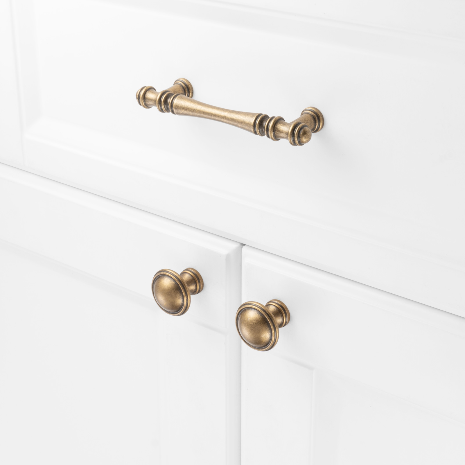 KOOFIZO 10 Pack Classical Cabinet Pull - Antique Brass Furniture Handle, 3.8 Inch/96mm Screw Spacing
