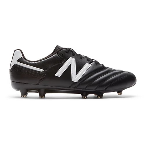 extra wide soccer cleats youth