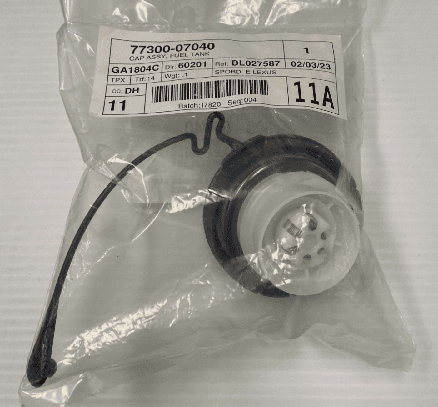 TOYOTA OEM FACTORY GAS CAP 2017-2021 CAMRY 2.5L & 3.5L