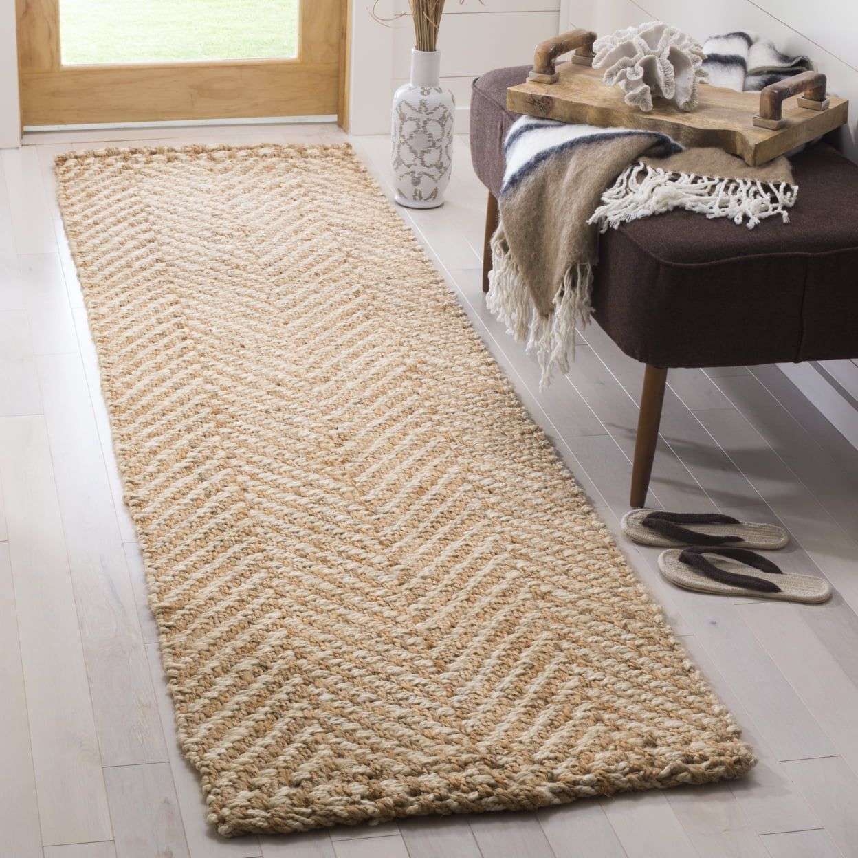 SAFAVIEH Natural Fiber Houston Braided Jute Area Rug, Ivory/Natural, 5' x 8'