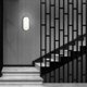 thumbnail image 1 of Lámpara de Pared Inteligente con Sensor de Movimiento Led y Control Por Voz para Pasillos y Escaleras, Luz Nocturna Automática de Plástico Blanco, Alcance de 4 a 8 M, 22,5 X 10 X 3 Cm., 1 of 7