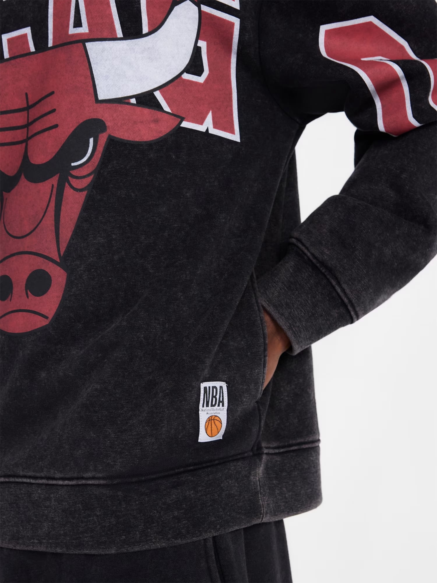 NBA Chicago Bulls Men's & Men's Big and Tall Oversized Pullover Hoodie, Sizes XS-4XLT