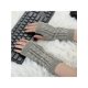 thumbnail image 5 of Guantes sin dedos de punto elástico unisex INSPIRE CHIC gris claro talla única, 5 of 7