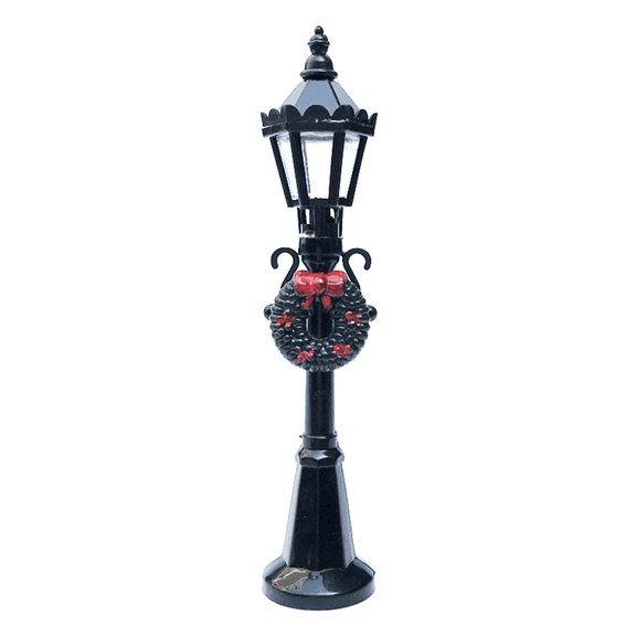 1 Pc Christmas Lamp Post Village Light, Classic Vintage Lantern for Dollhouse Pathway, Train Layout, Lighted Black Design with Bow Wreath, Fairy Garden Tabletop Accessory