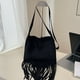 thumbnail image 5 of Bolso de Mano Cruzado para Mujer de Poliéster con Borlas, Bolso de Hombro, Gran Capacidad, Ligero 25x25x3cm, Rojo Caqui Café Negro, 5 of 6