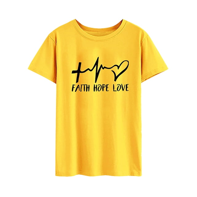Camiseta de verano amarilla con cuello redondo, manga corta, suave y holgada, letras negras estampadas con corazones