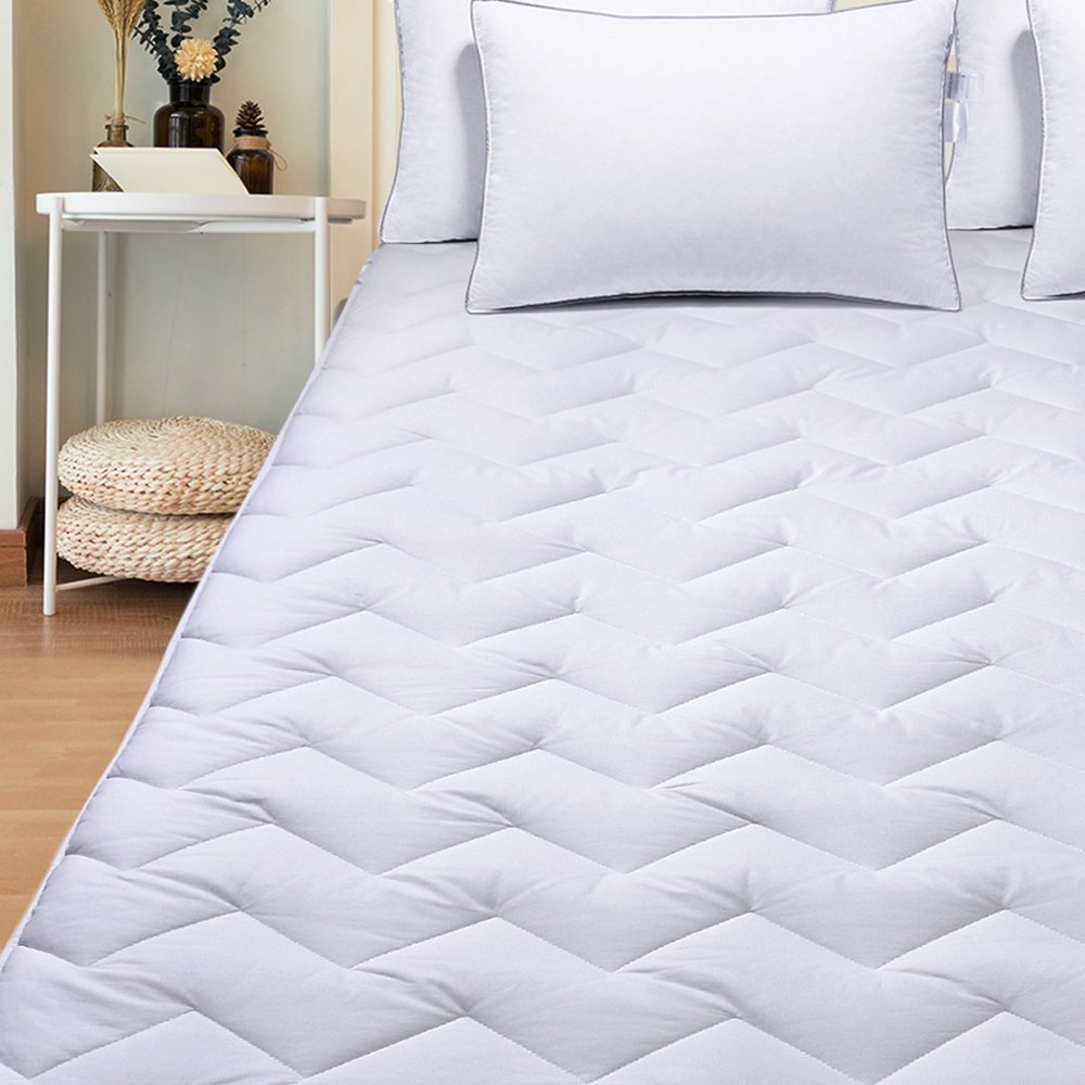 Famome Quilted Fitted Mattress Pads Cover King Down Alternative Bed