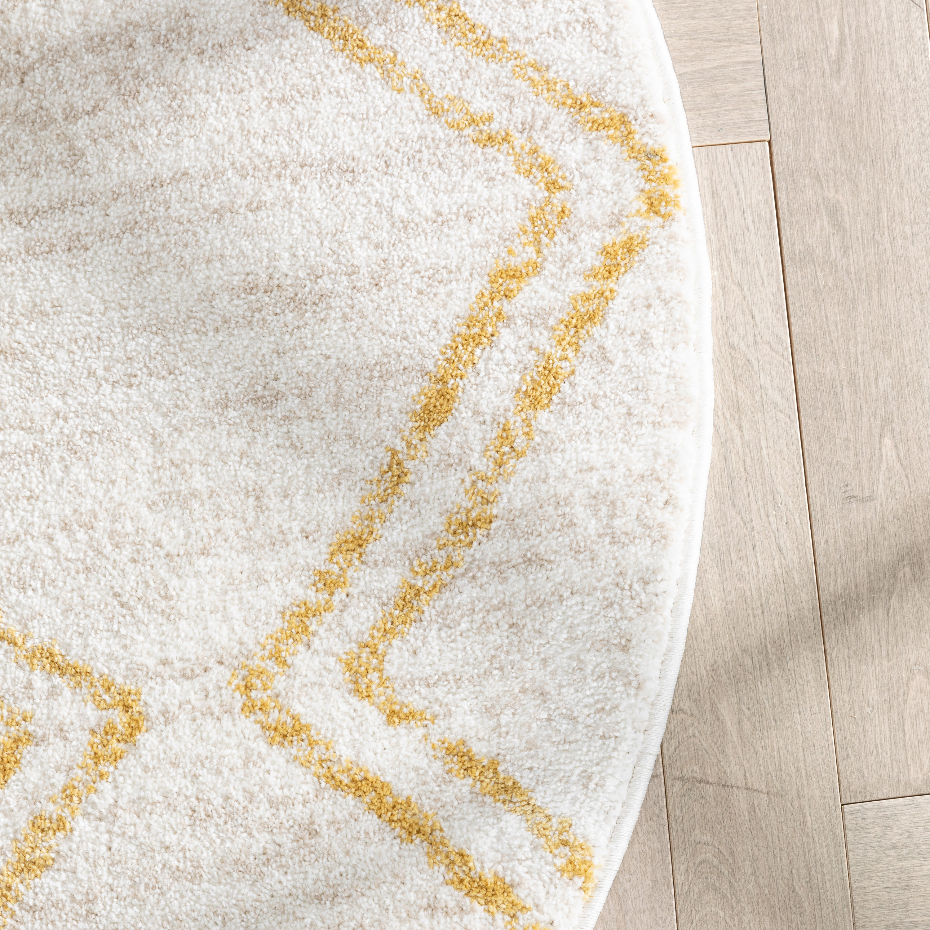 Well Woven Kennedy Chevron Area Rug, 4' x 4', Cotton Fringe For Authentic Look, Super Soft Pile, Durable, Easy To Clean