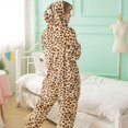 thumbnail image 4 of Pijama Unisex de una pieza para adultos, mono de oso, leopardo, Animal, disfraz de Halloween, Navidad, Cosplay, ropa de dormir, monos de Anime de dibujos animados, 4 of 5