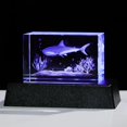 thumbnail image 1 of Figura Movdyka con forma de tiburón de cristal 3D con base de luz LED, 12 x 6 x 8 cm, 1 of 9