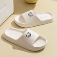 thumbnail image 4 of Zapatillas con estampado de oso bonito para mujer, sandalias suaves de dibujos animados para interiores de verano, zapatos de ocio cómodos antideslizantes para baño y exteriores para hombre, pareja, 4 of 5