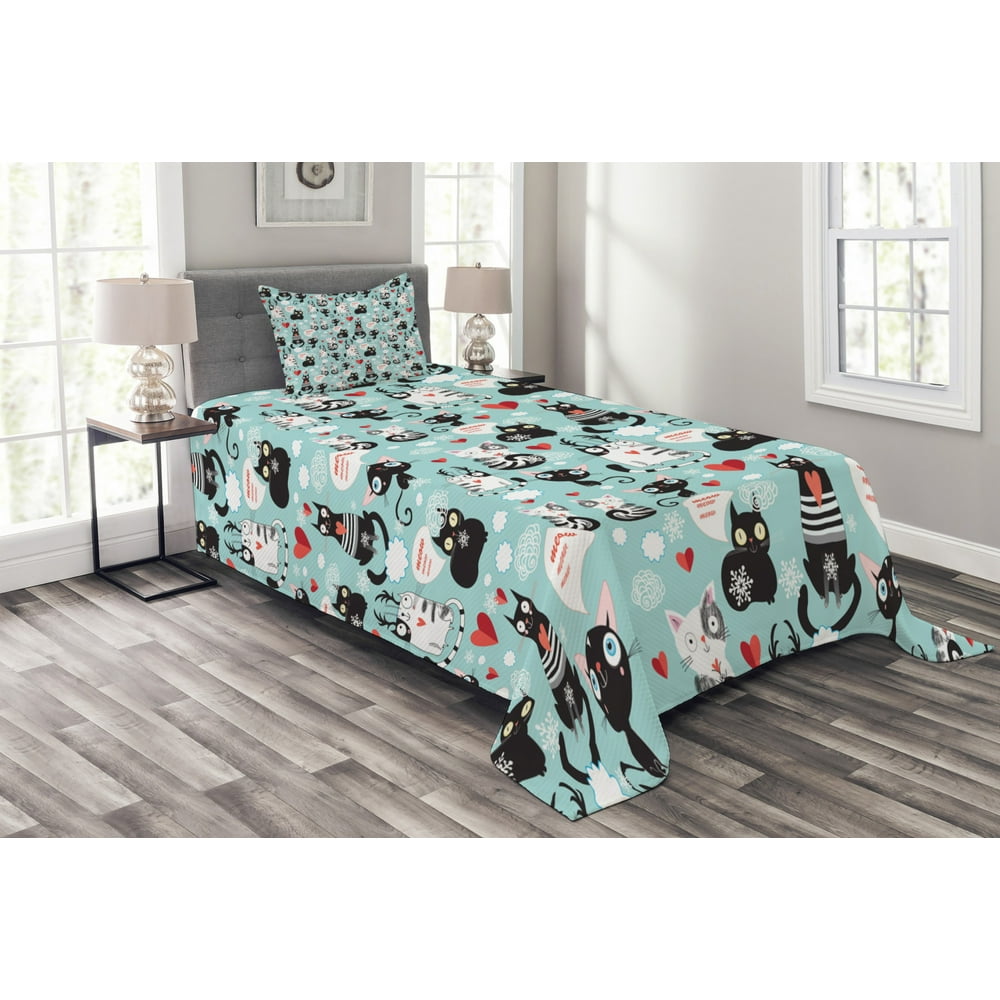 Cat Lover Bedspread Set Twin Size, Black and White Cats in Love Meow Print among Hearts