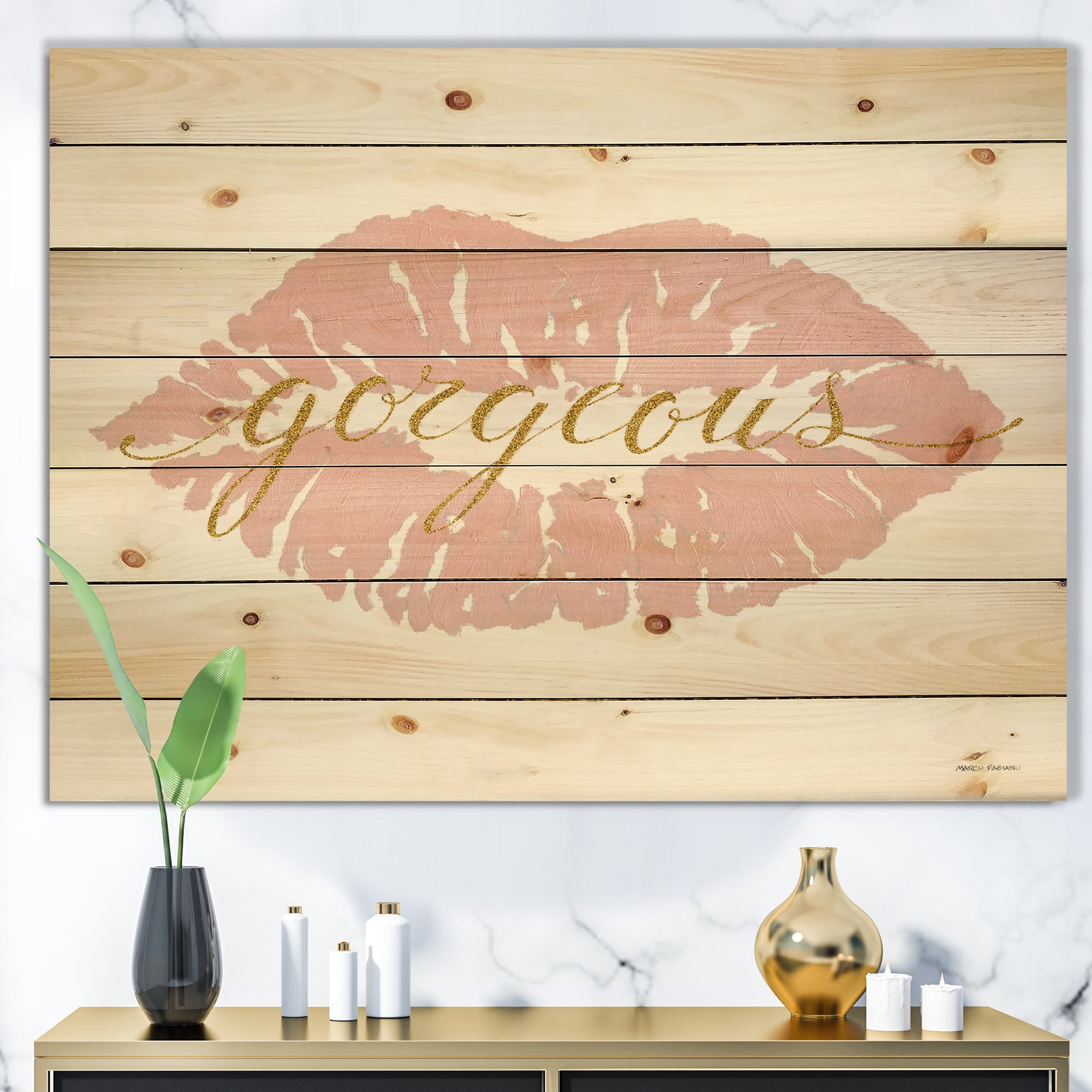 Designart 'Fashion Glam Quote Lips on Gold II' Posh & Luxe Print on Natural Pine Wood