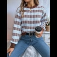 thumbnail image 4 of Suéter de Rayas con Bloques de Color para Mujer, Otoño-Invierno 2025, Cuello Redondo, Informal, de Punto Holgado. Color Café M, 4 of 9