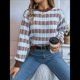 thumbnail image 4 of Suéter de Rayas con Bloques de Color para Mujer, Otoño-Invierno 2025, Cuello Redondo, Informal, de Punto Holgado. Color Café L, 4 of 9