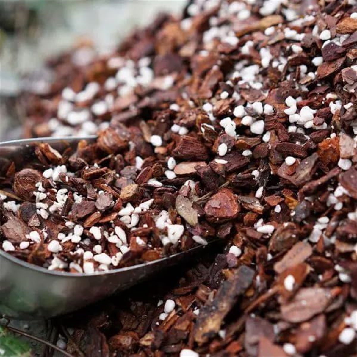 QZS Orchid Potting Mix Bark,Premium Orchid Soil Medium for Indoor Potted Plants,Enhanced Drainage and Ventilation,Ideal for Repotting