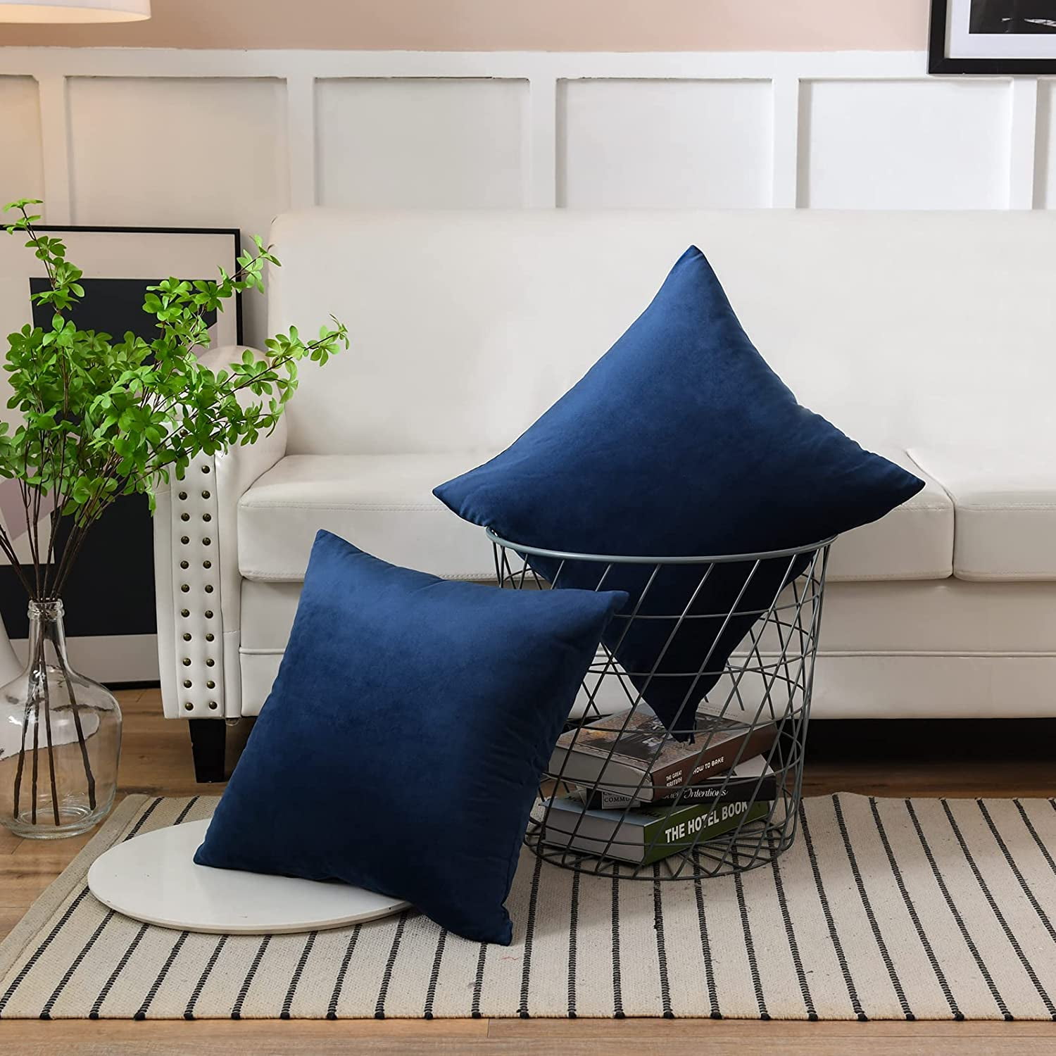 2 Pack Throw Pillow Covers 18 x 18 Inch Velvet Decorative Pillow Covers Soft Solid Square Throw Pillow Cases Plush Cushion Case for Sofa Couch Bed Navy Blue Walmart