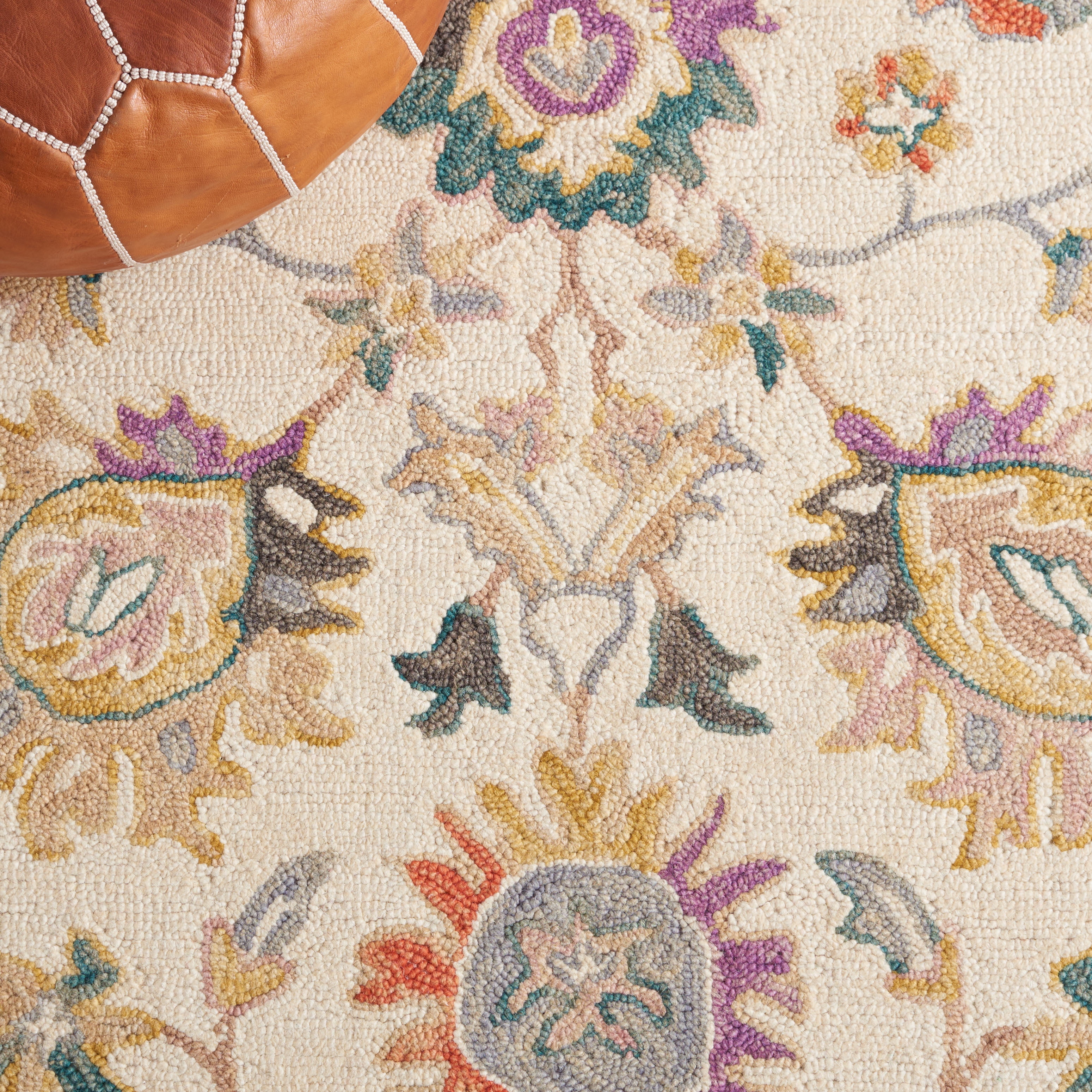 SAFAVIEH Blossom Angel Floral Area Rug, Beige/Lavander, 6' x 6' Round