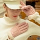 thumbnail image 4 of Guantes cálidos de invierno con pantalla táctil, guantes a prueba de viento y de moda para niñas, 4 of 5