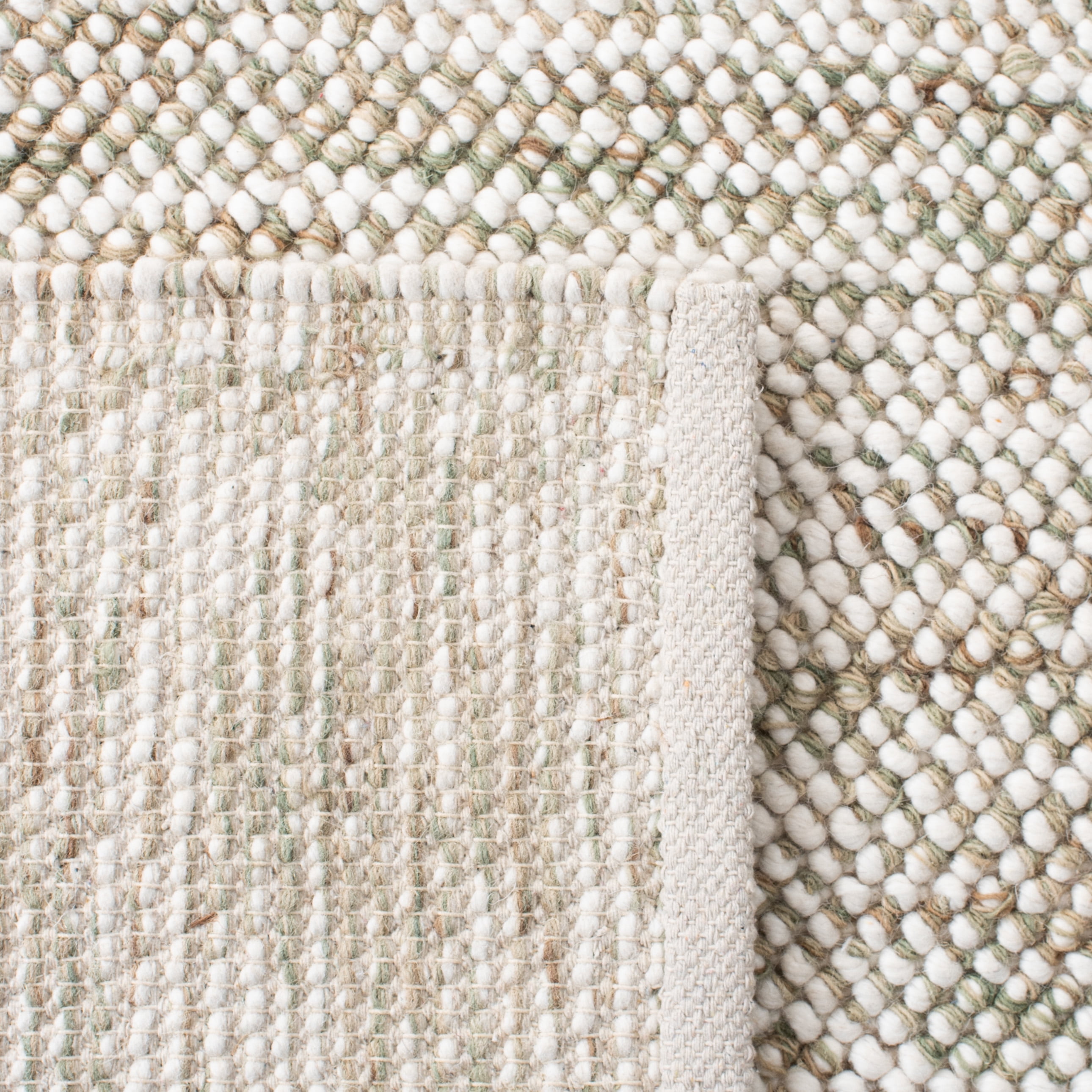 SAFAVIEH Natura Finn Distressed Area Rug, Sage/Ivory, 6' x 6' Round
