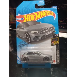 Hot Wheels Premium Cars: 2-Pack of Mercedes-Benz Sprinter Tourer