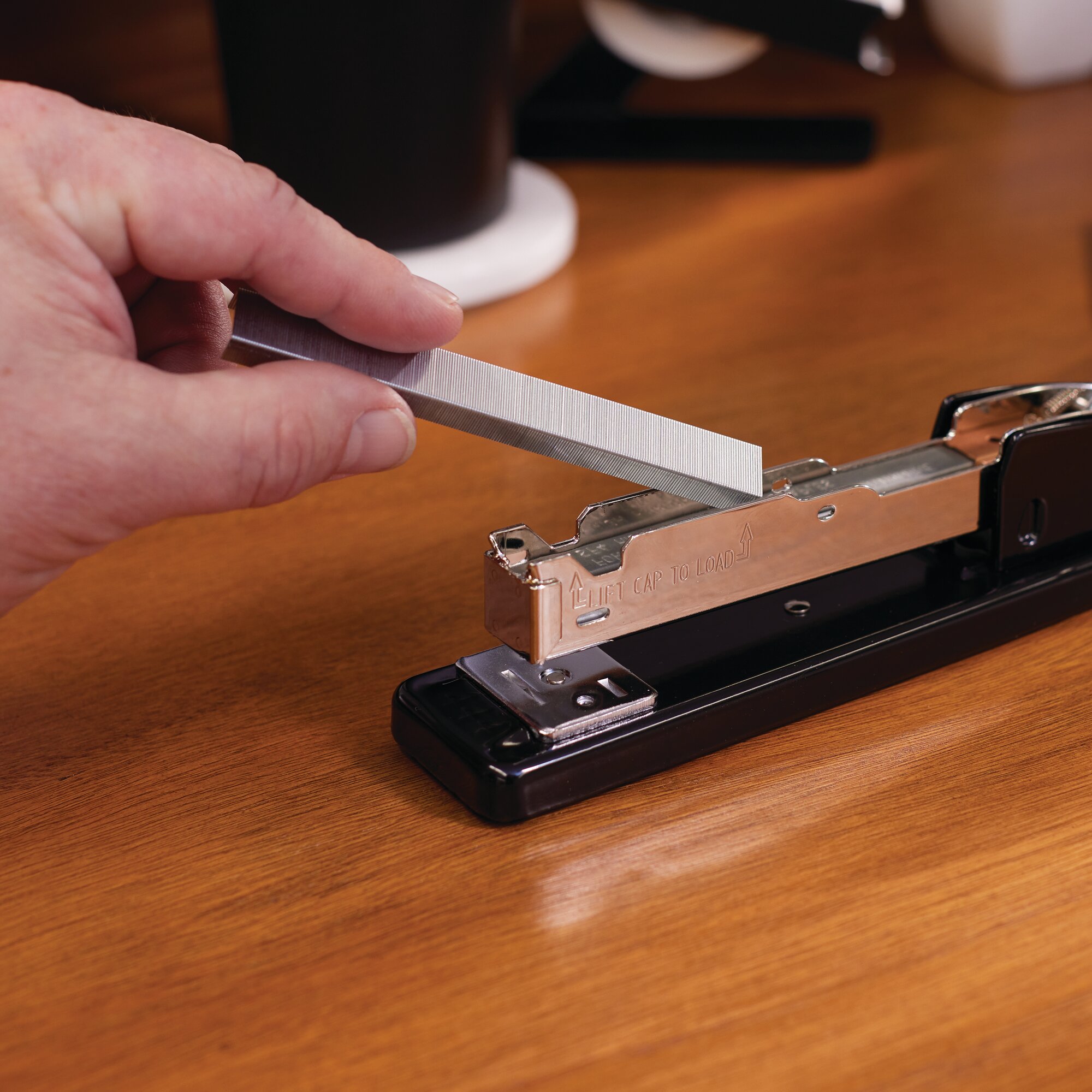 Swingline Commercial Desk Stapler, Black, 20-Sheet Capacity photo 3