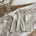 thumbnail image 4 of Camisa de fondo para bebé de primavera y otoño, blusa estilo princesa para niñas de 0 a 3 años, Top básico con mangas voladoras de encaje, ropa para niños pequeños, 4 of 6
