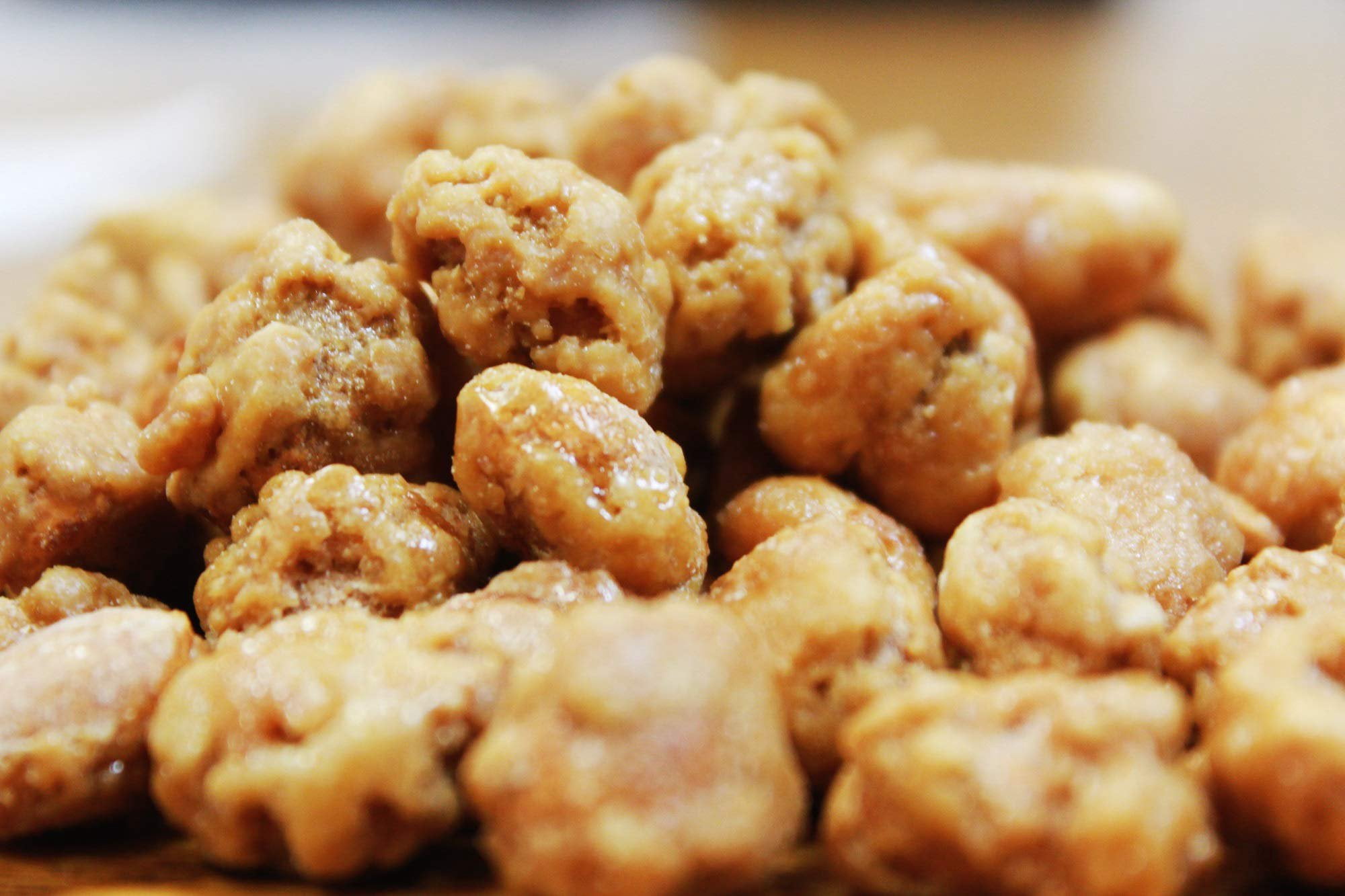 Gourmet Butter Toffee Coated Peanuts by Its Delish, 2 lbs - Sweet Crunchy Caramelized Nuts Snack Candy Covered Nut  Butter Toffee Flavored, Dairy-Free, Vegan, Kosher