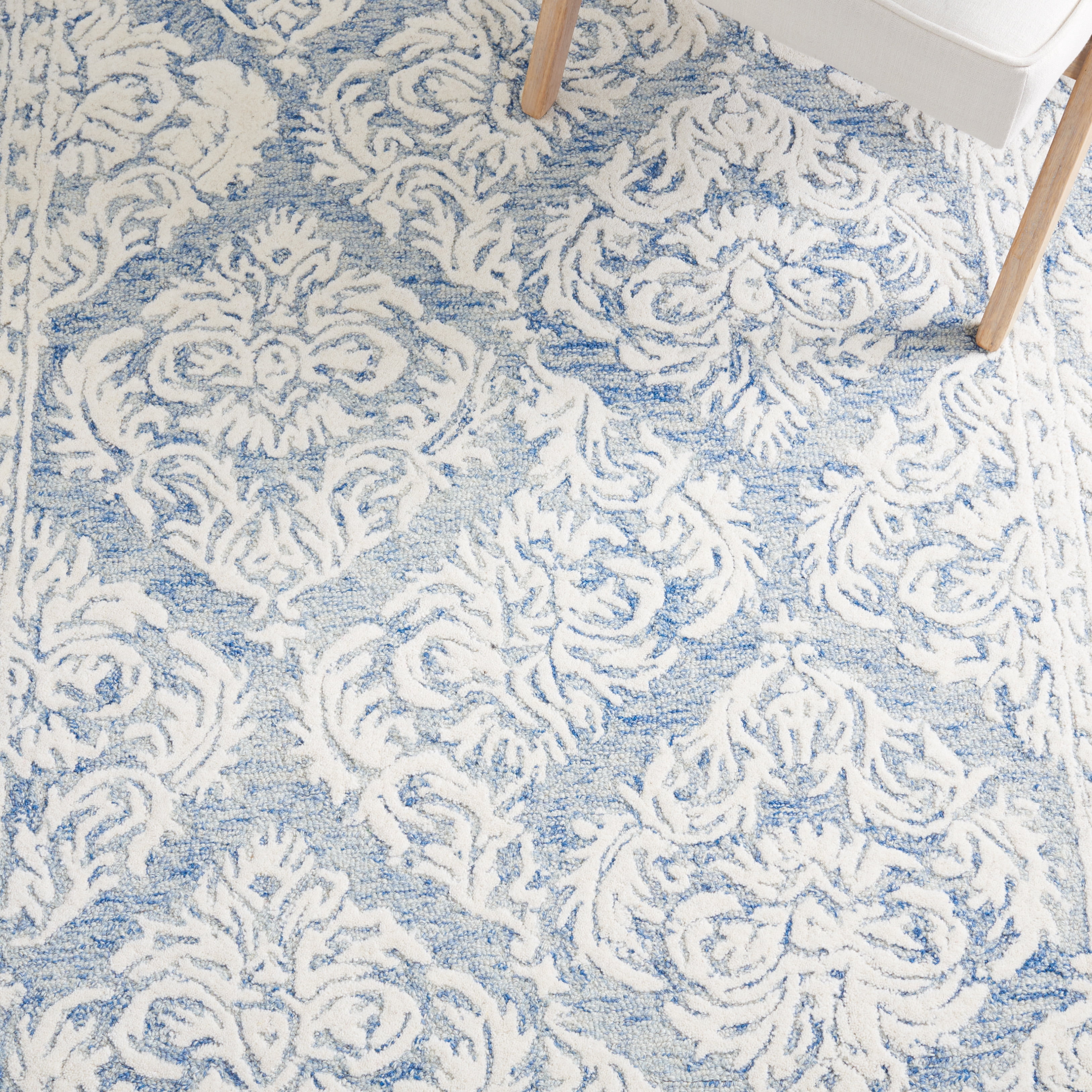 SAFAVIEH Metro Wayland Medallion Area Rug, Blue/Ivory, 6' x 6' Square