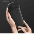 thumbnail image 2 of Cubo de basura de silicona negra para coche con tapa, portátil para puertas de coche, adecuado para consola, portavasos, hogar u oficina., 2 of 5