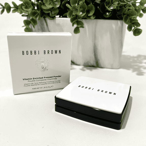 BOBBI BROWN Vitamin Enriched Pressed Powder - Peach - 0.28 oz Authentic