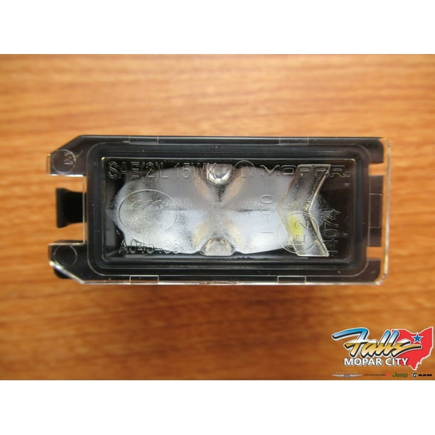 20132019 Fiat 500 RIGHT License Plate Lamp Mopar OEM