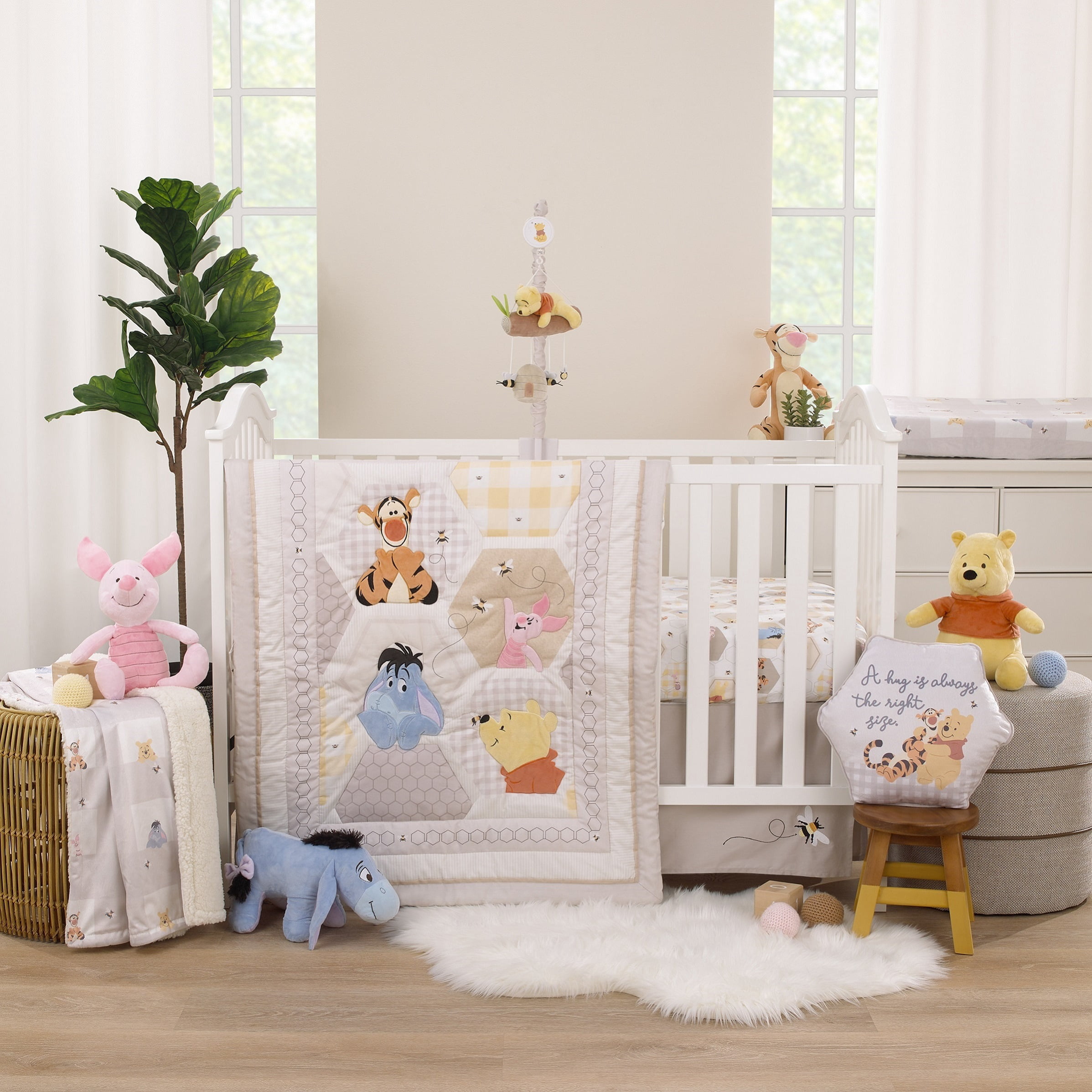 Disney Winnie the Pooh Hugs and Honeycombs Sherpa Baby Blanket