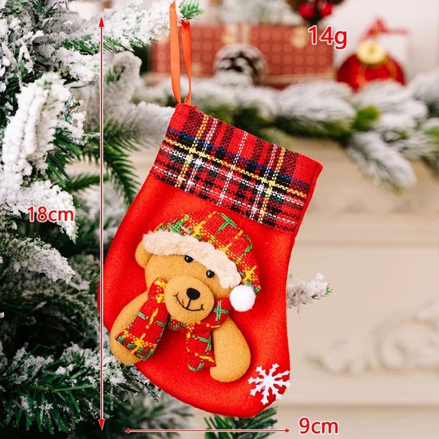 2 piezas 2023 nuevos calcetines de decoración navideña calcetines de dibujos animados de Papá Noel cervatillo muñecos de nieve adornos colgantes para árbol de Navidad decoración del hogar