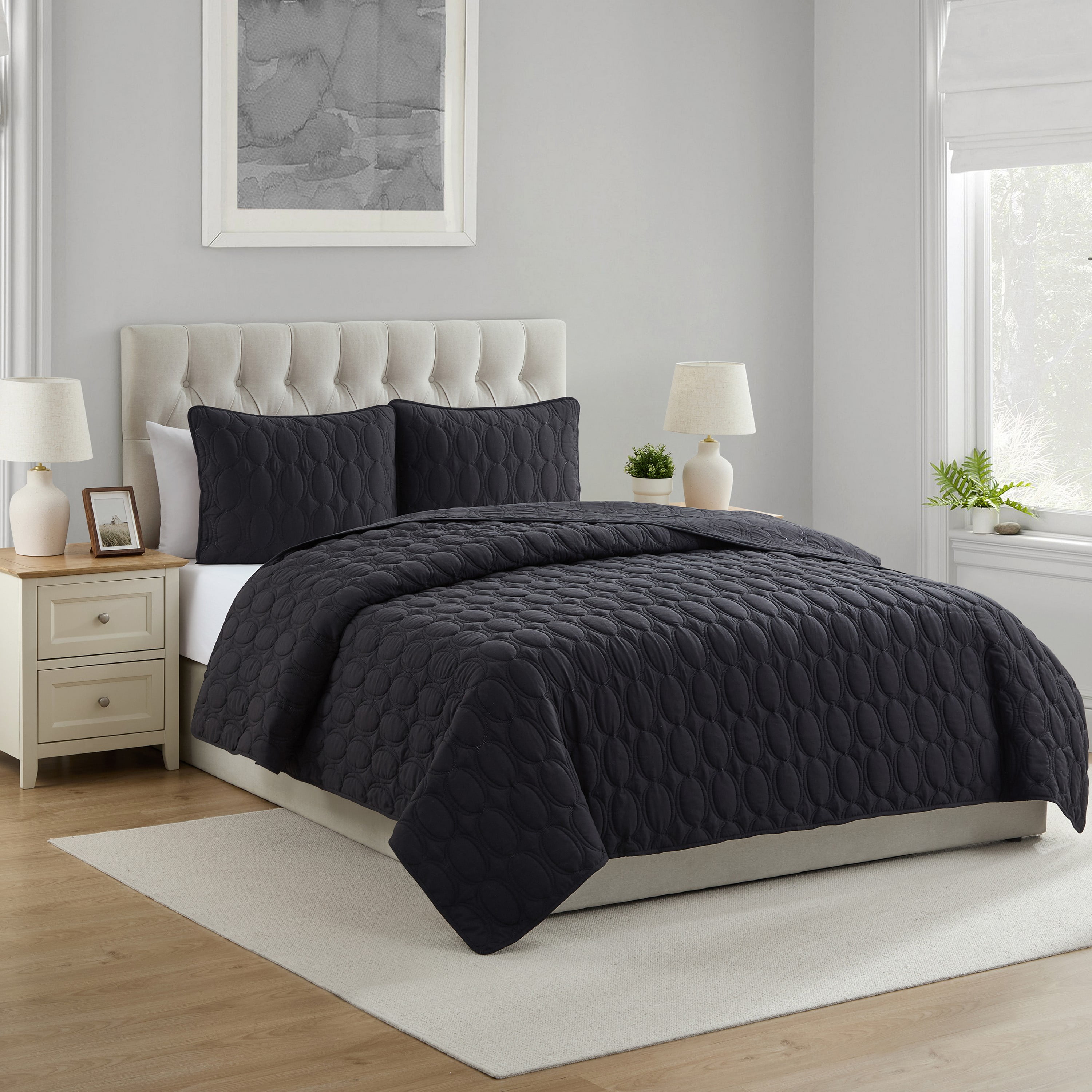 VCNY Home Circles 3-Piece Black Geometric Pinsonic Quilt Set, Full/Queen, Adult, Unisex