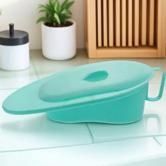 Minkissy Bed Pan with Lid for Comfortable Use PP Green 1Set