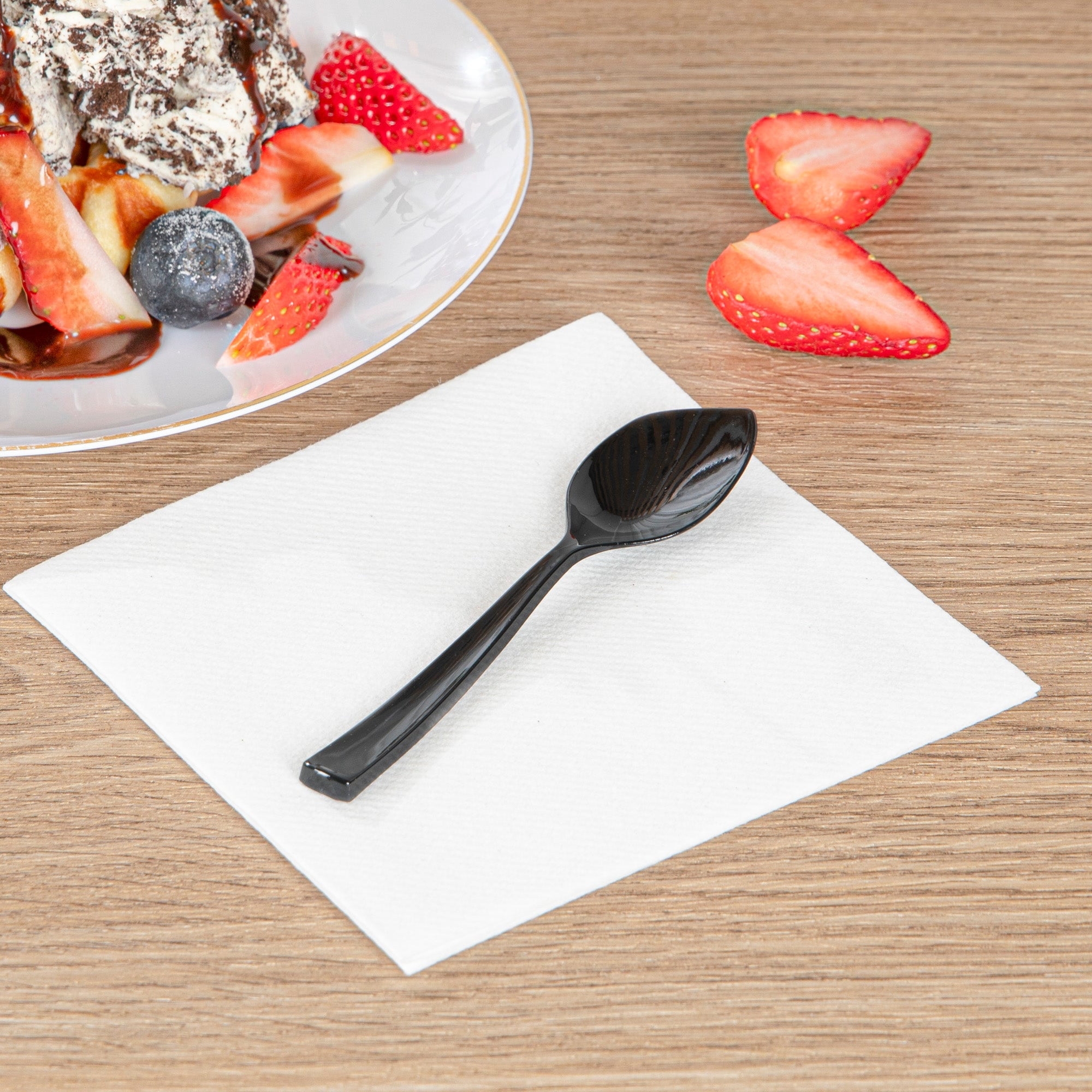 Coppetta Black Plastic Petal Spoon - 4 1/2" x 1" - 500 count box