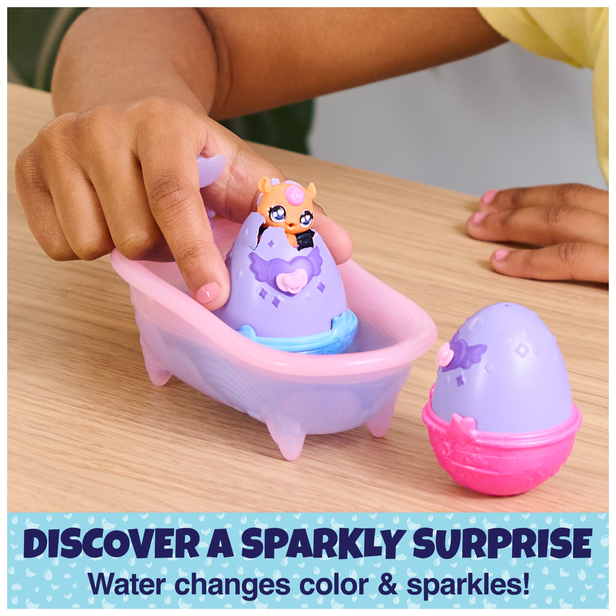 Hatchimals Alive Make a Splash Playset, 15 Accessories, Bathtub, 2 Color-Change Figures