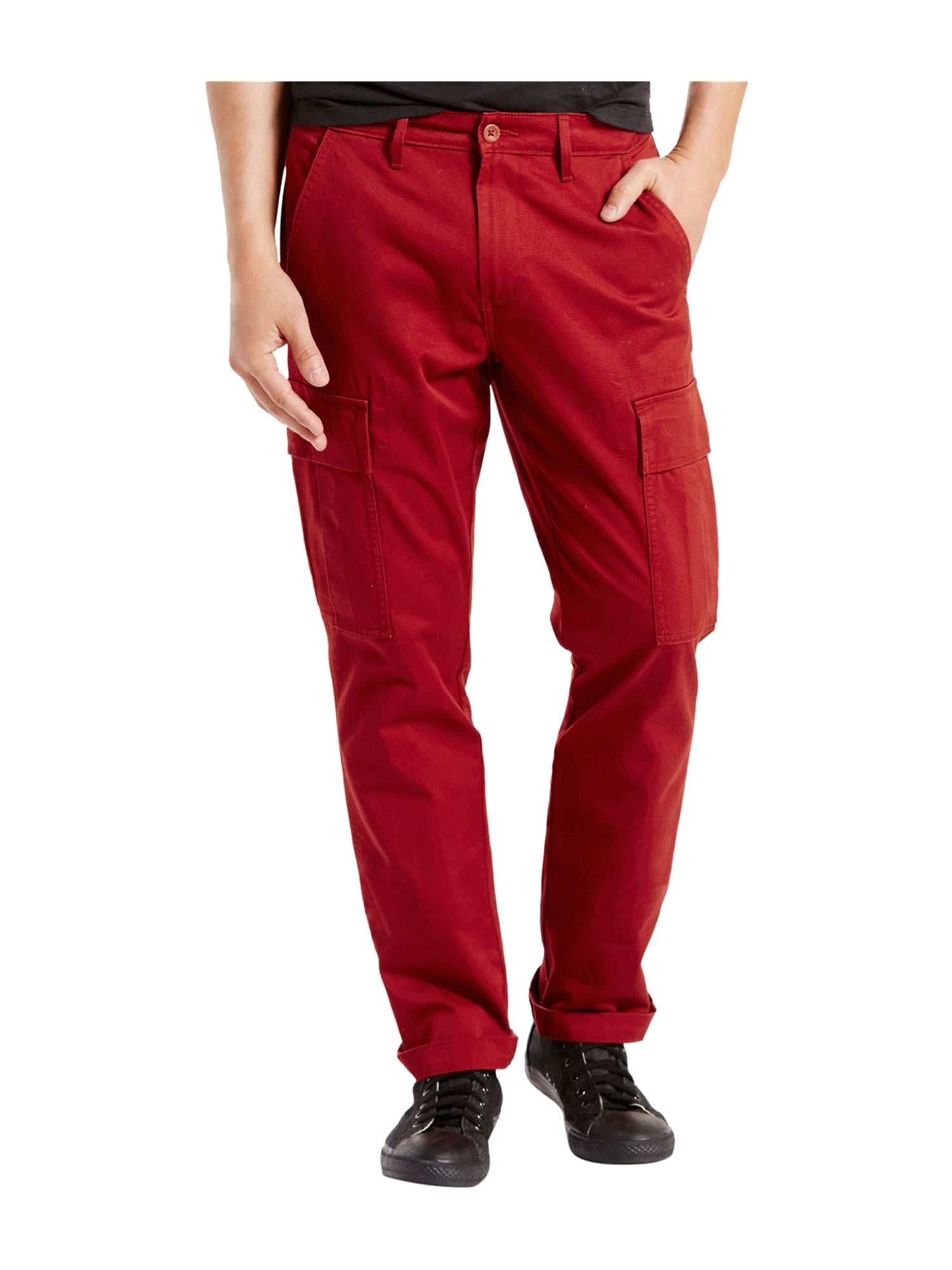red levis pants