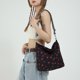 thumbnail image 4 of Bolso Bandolera Informal para Mujer Con Fresas 1957 Cereza (material Nailon), 4 of 9