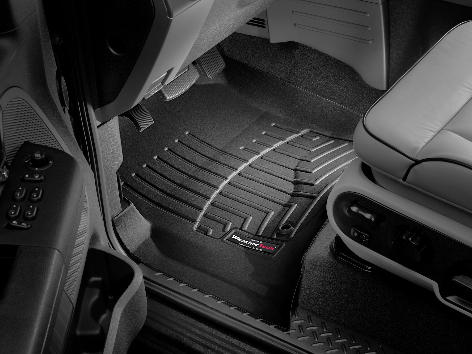 WeatherTech Custom Fit FloorLiners compatible with F-150, Mark LT - 1st Row (Driver & Passenger), Black