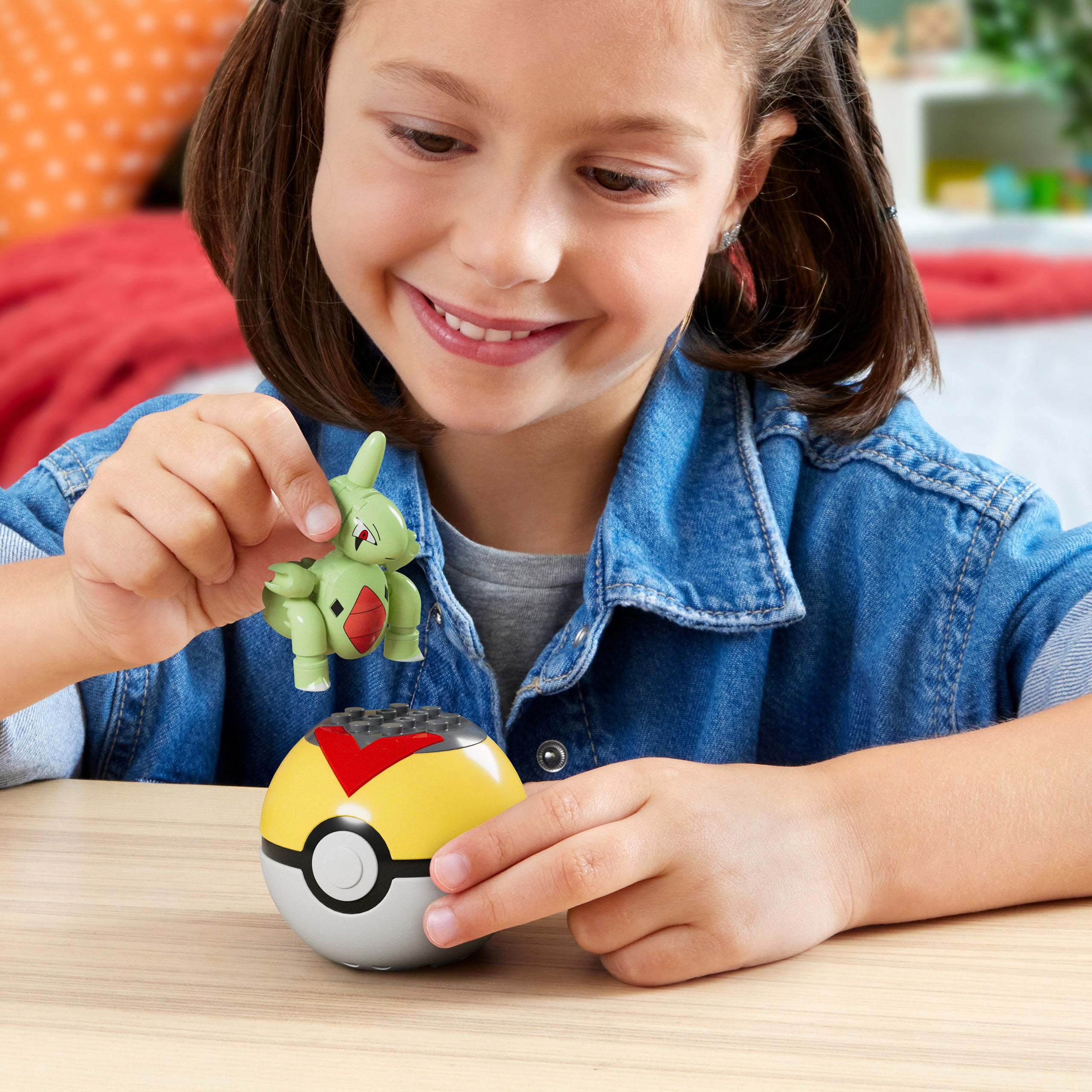 MEGA Pokémon Larvitar Building Toy Kit, Poseable Action Figure with Poké Ball (29 Pieces) for Kids