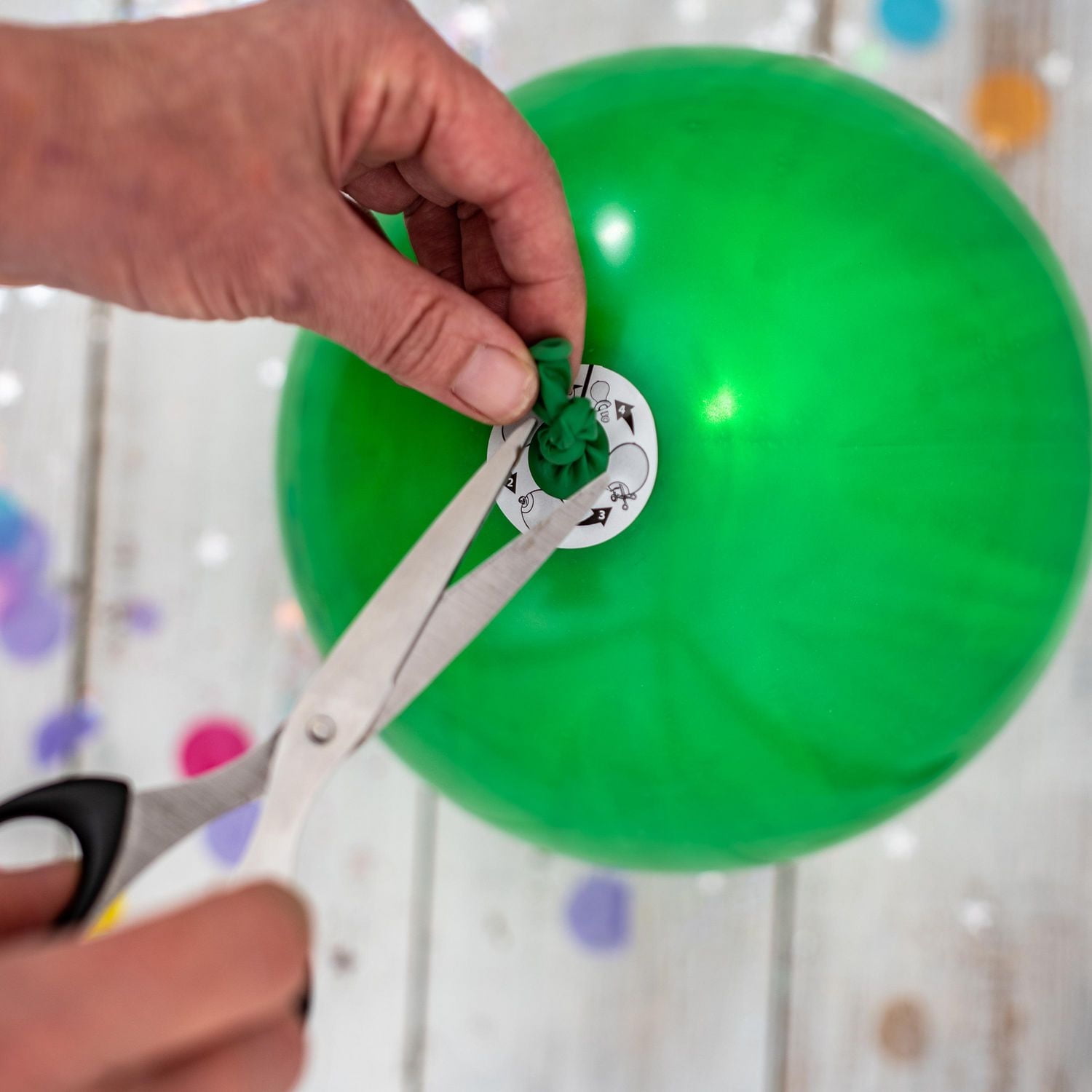 illooms Make Your Own Dragon LED Light up Balloon Lantern, Pack of 1